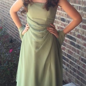 BEAUTIFUL Green Formal Dress